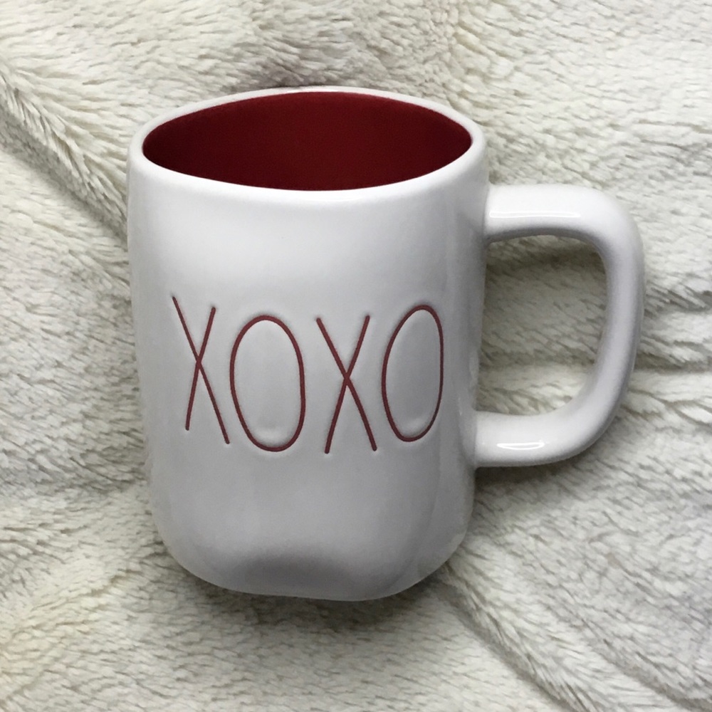 XOXO Rae Dunn Valentine’s Vday Gift Mug Red Inside